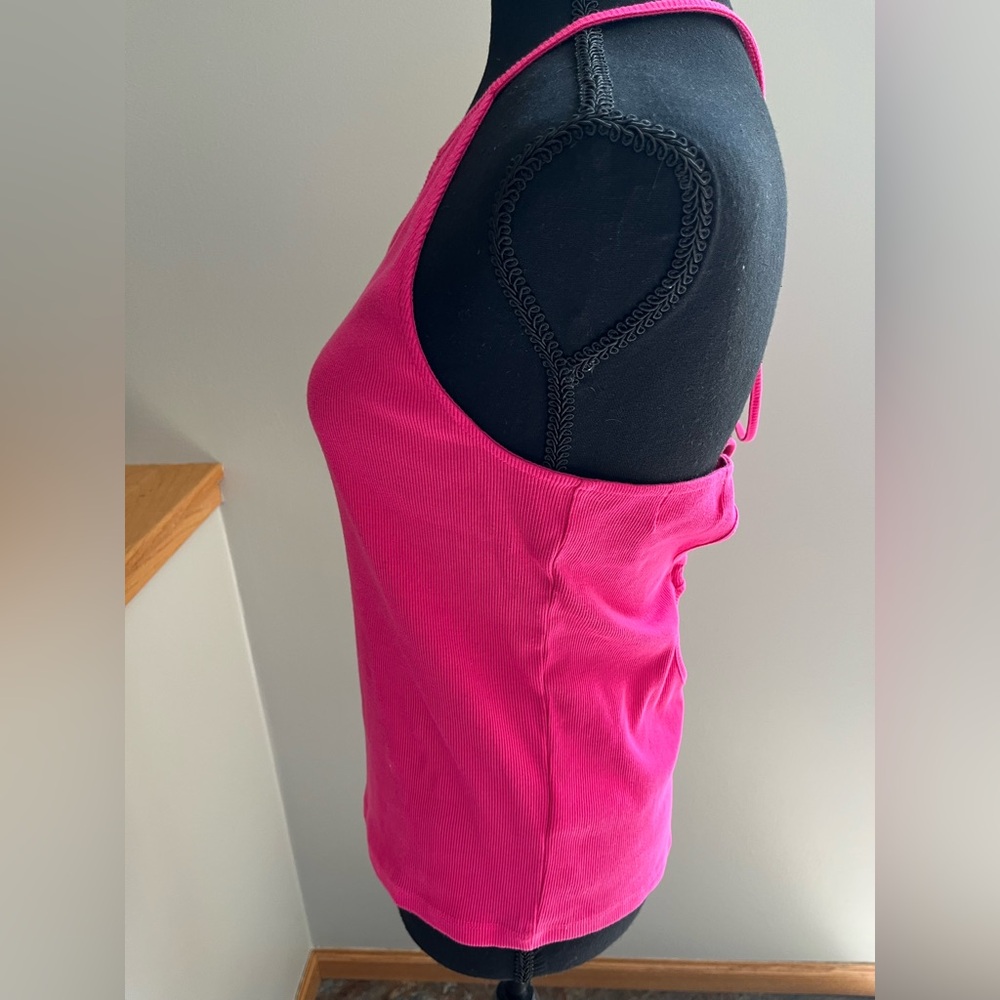 Anthropologie 100% cotton pink key hole open back sleeveless top. Size large - Picture 4 of 11